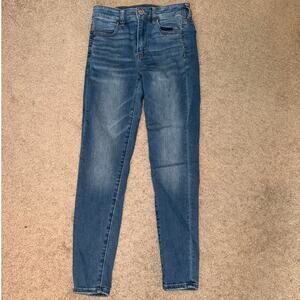 American Eagle Hi-Rise Jegging Denim Jeans Women's size 6 Short